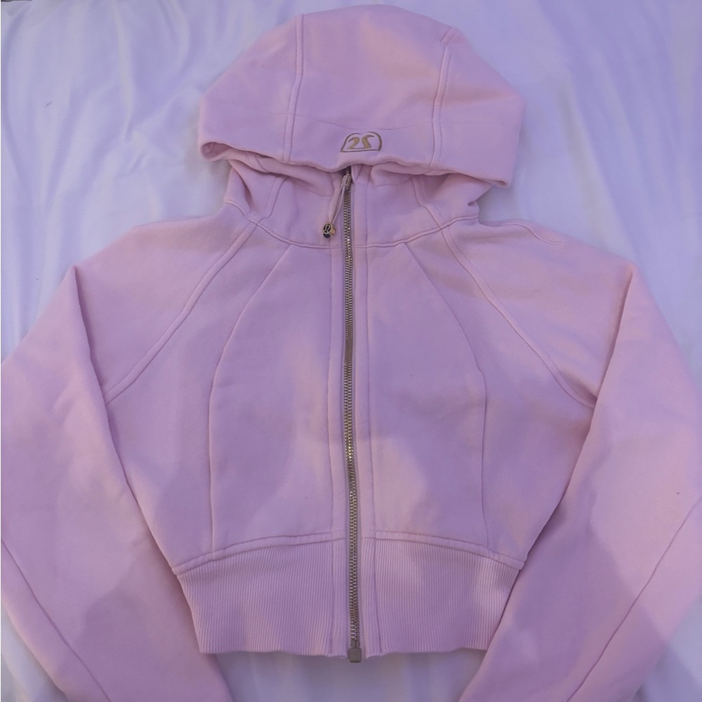 lululemon cropped strawberry milkshake gold zipper scubaaaa